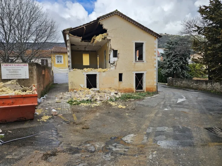 Démolition de villa, FREJUS, MARTIN Hervé Terrassement